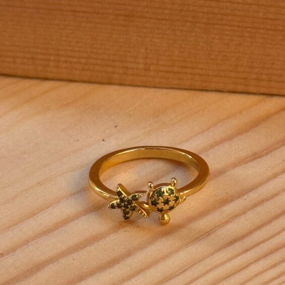 Starfish with turtle Ring