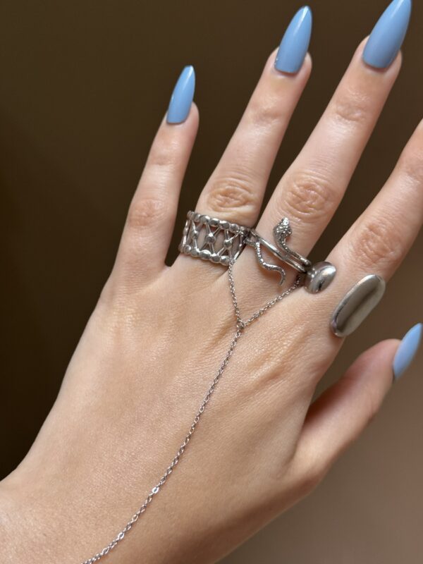 Basic chain in silver