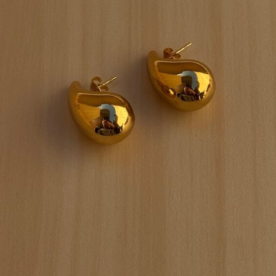 Gold Raindrop earring