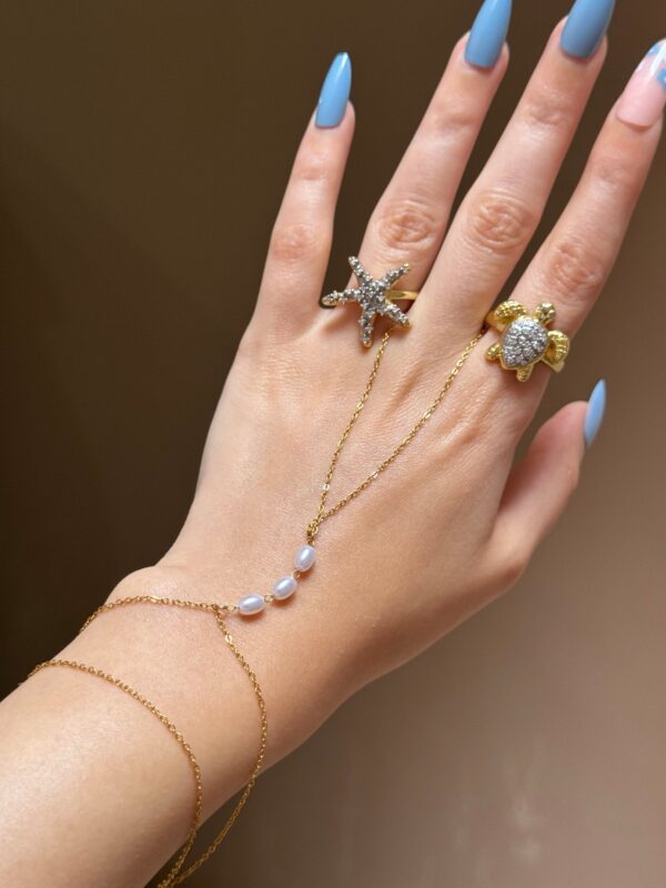 Pearly handchain 2