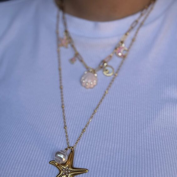 Starfish with pearl necklace