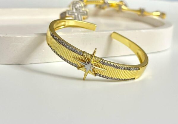 Star bracelet